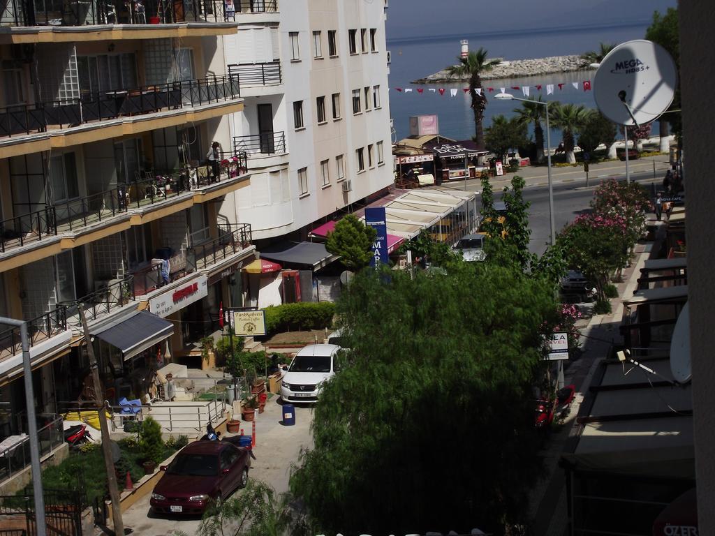 קוסדסי Akman Hotel מראה חיצוני תמונה