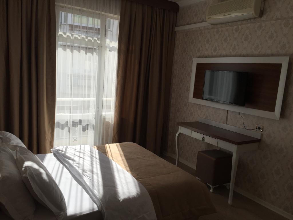 קוסדסי Akman Hotel חדר תמונה