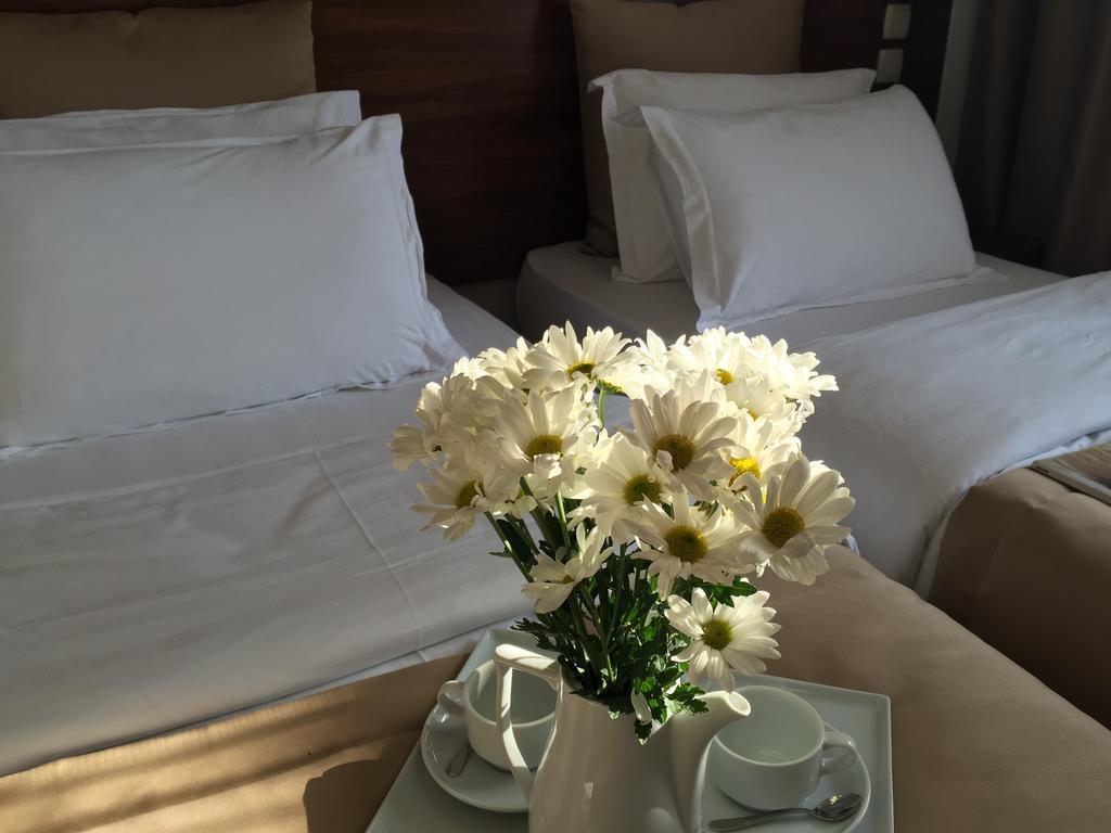קוסדסי Akman Hotel מראה חיצוני תמונה