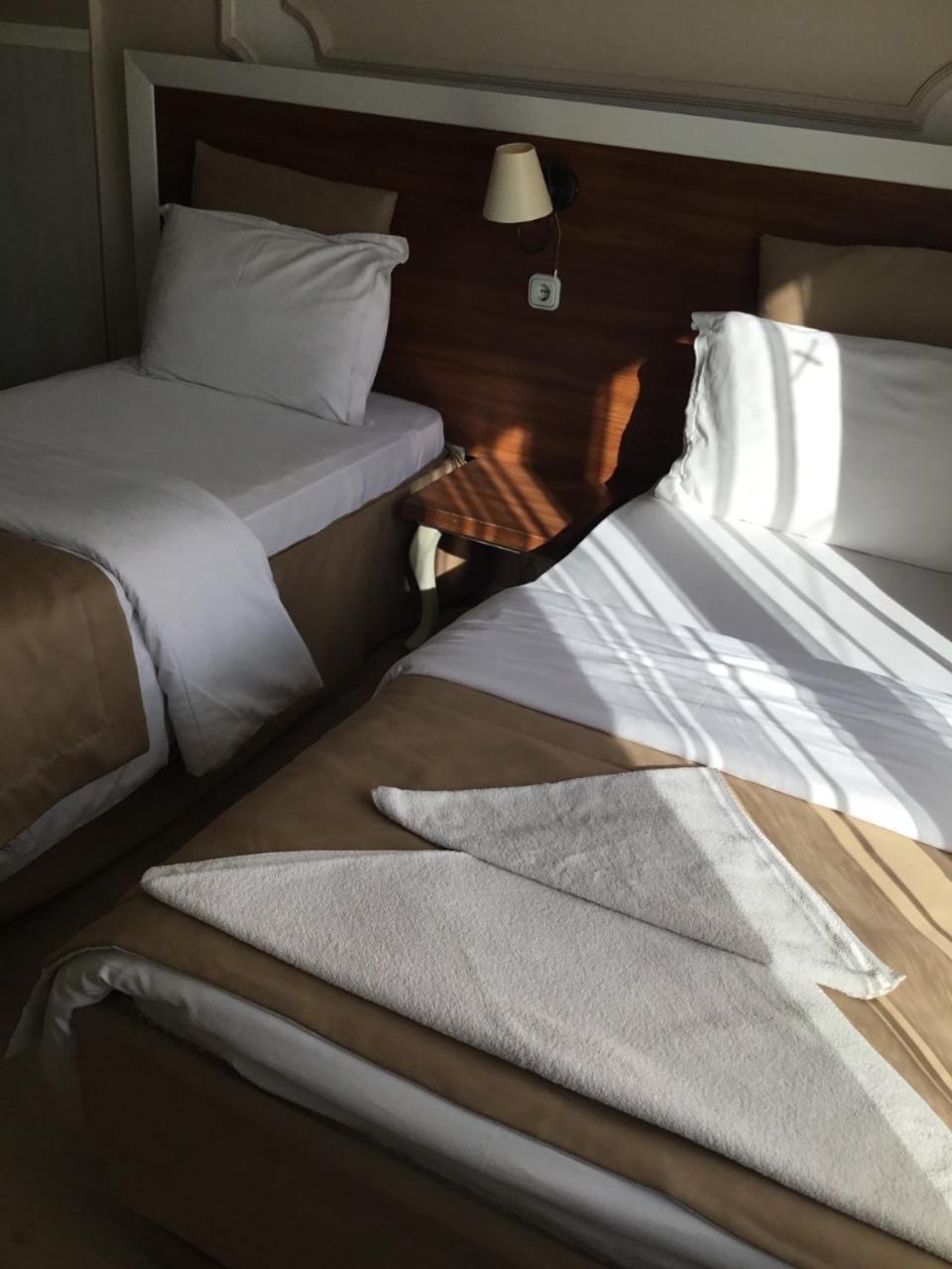 קוסדסי Akman Hotel מראה חיצוני תמונה
