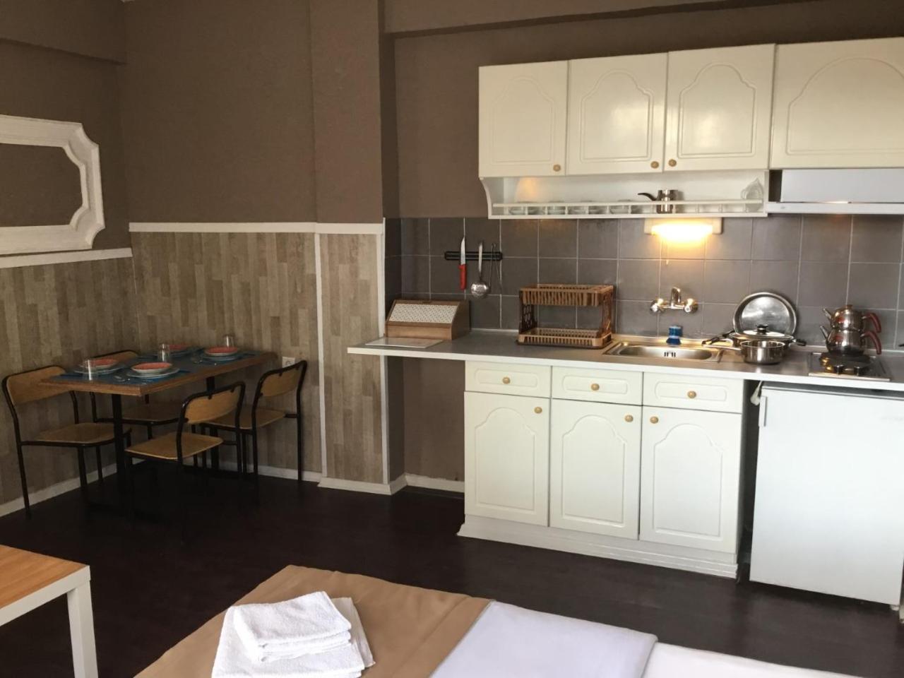 קוסדסי Akman Hotel מראה חיצוני תמונה