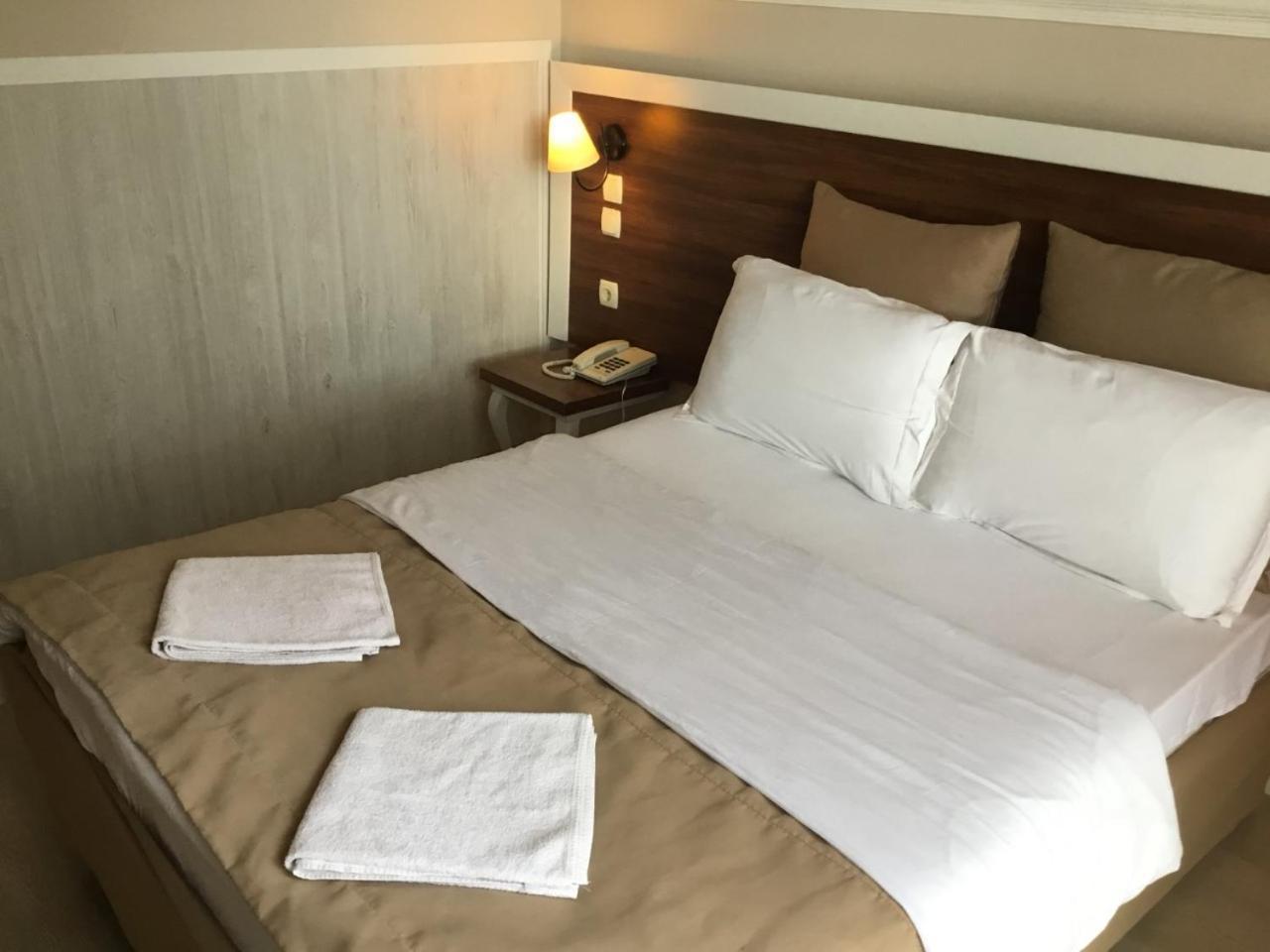 קוסדסי Akman Hotel מראה חיצוני תמונה