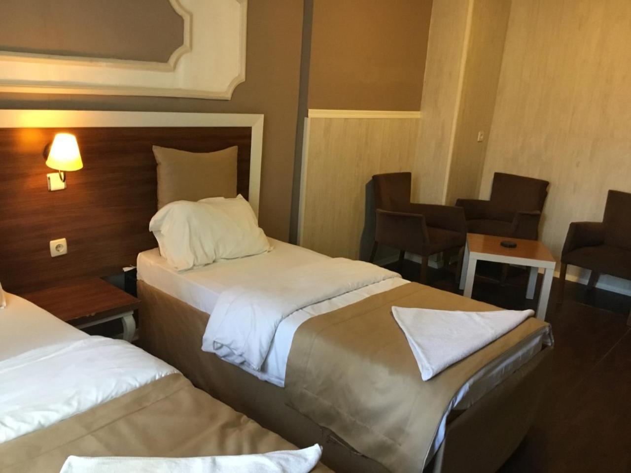 קוסדסי Akman Hotel מראה חיצוני תמונה