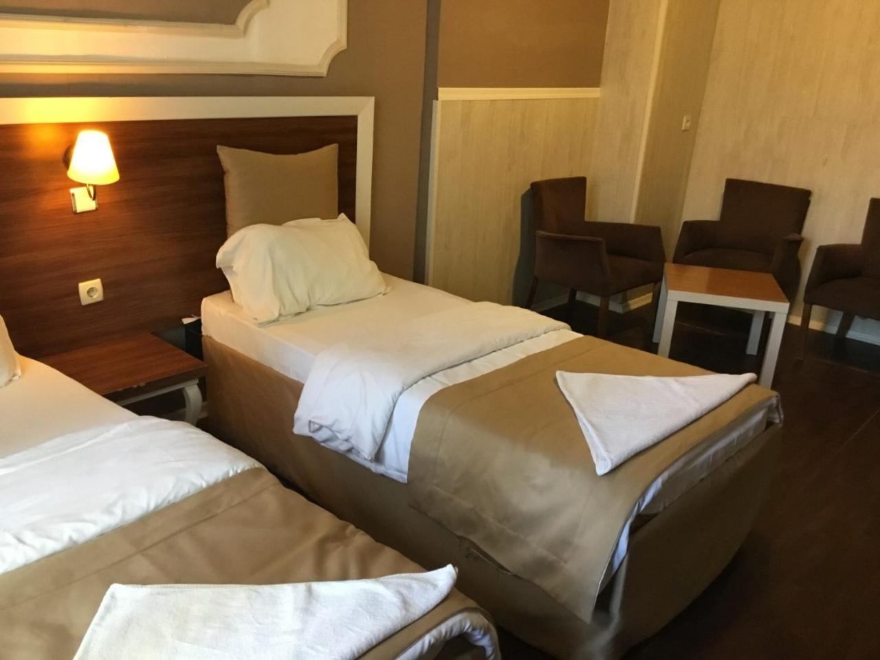 קוסדסי Akman Hotel מראה חיצוני תמונה