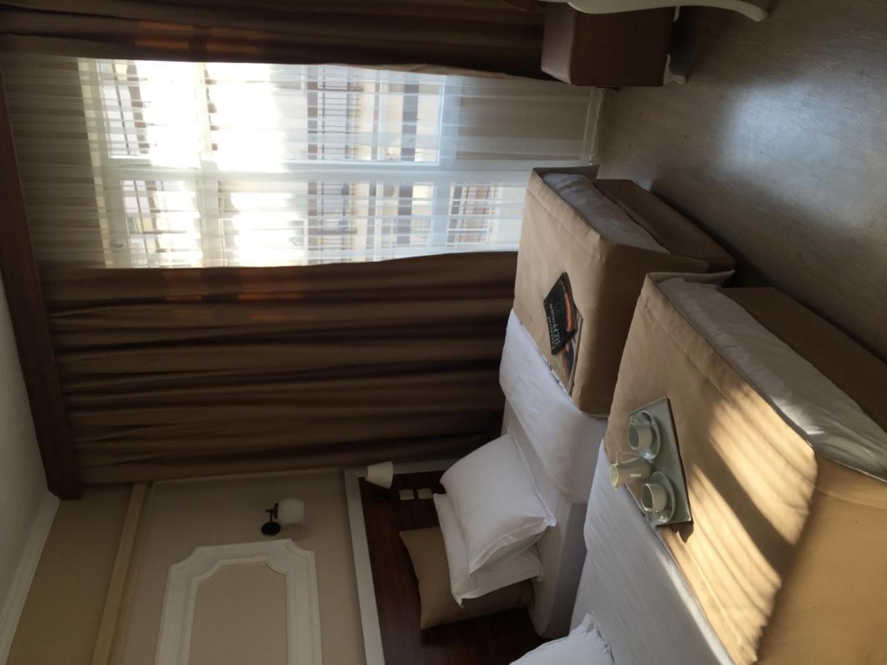 קוסדסי Akman Hotel מראה חיצוני תמונה