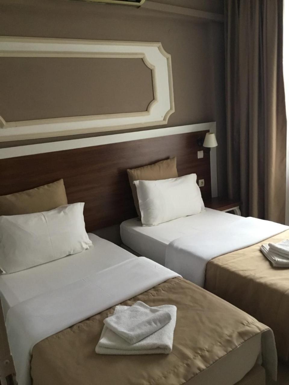 קוסדסי Akman Hotel מראה חיצוני תמונה